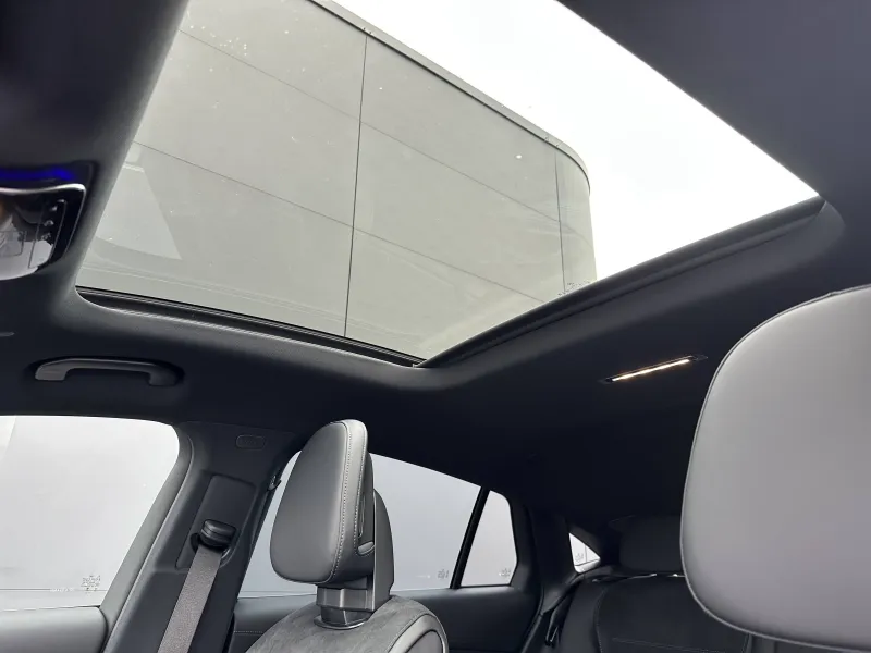 Image secondaire du véhicule 30