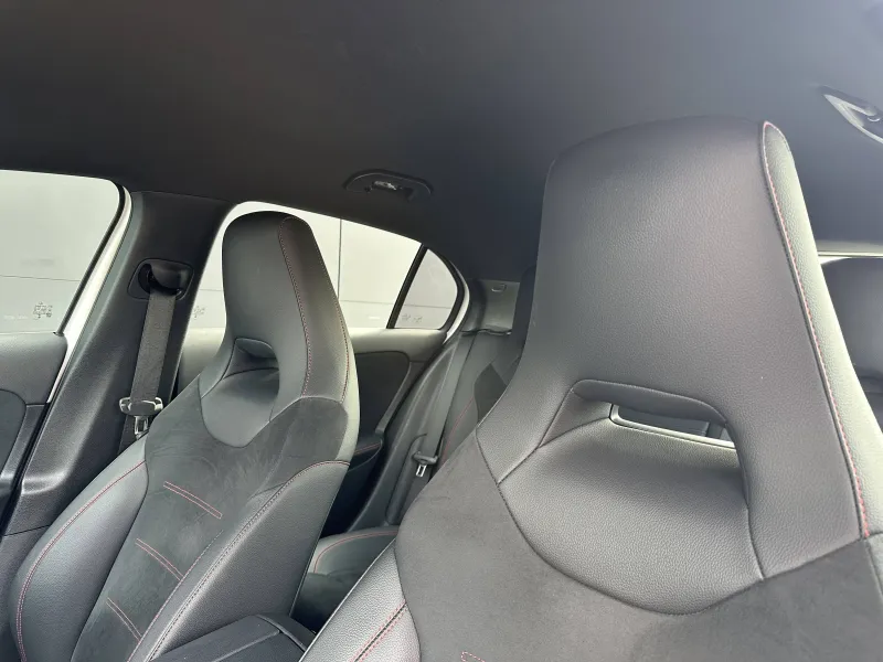 Image secondaire du véhicule 23