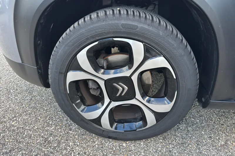 Image secondaire du véhicule 14