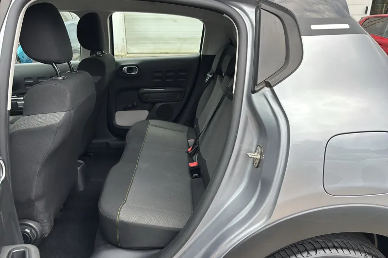 Image secondaire du véhicule 11