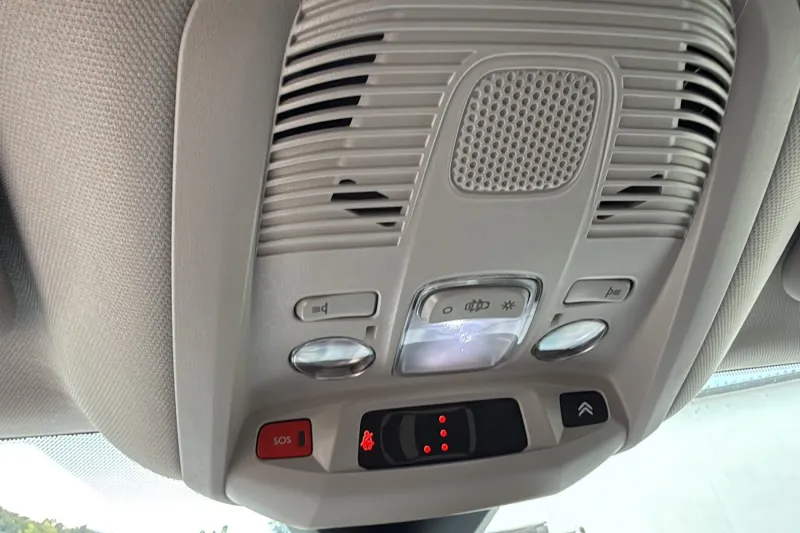 Image secondaire du véhicule 25