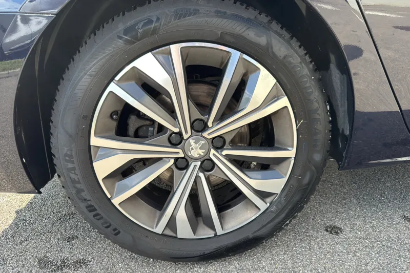 Image secondaire du véhicule 12