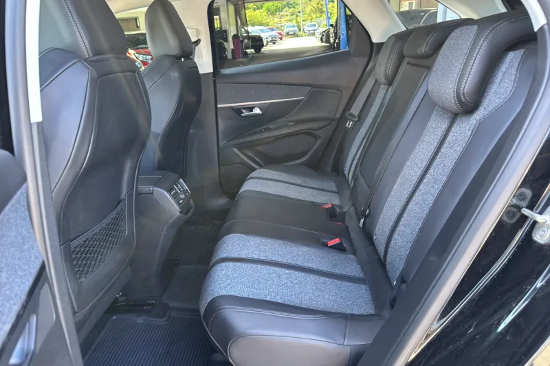 Image secondaire du véhicule 15