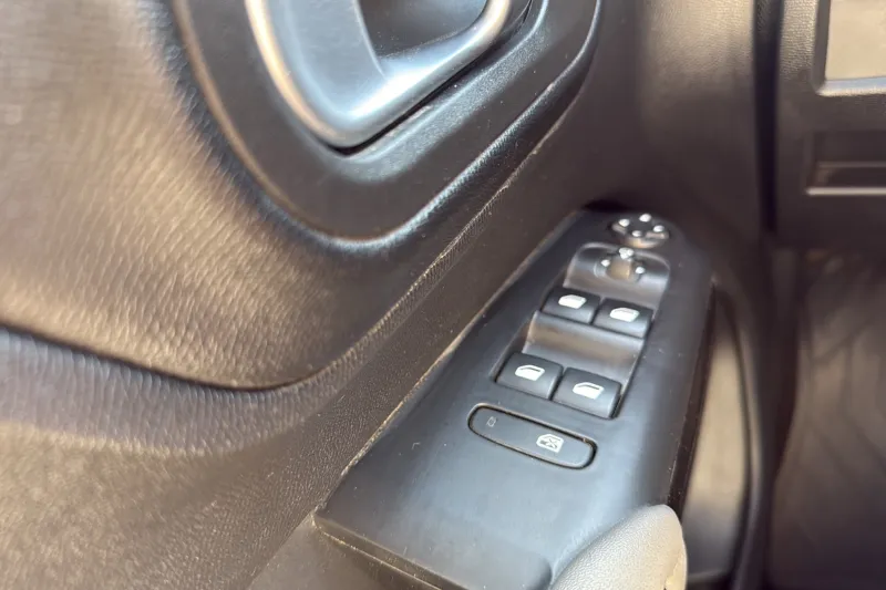 Image secondaire du véhicule 21