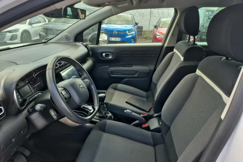 Image secondaire du véhicule 11