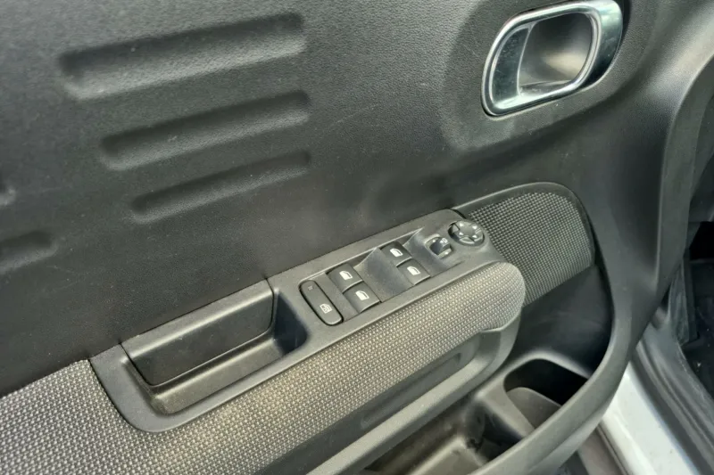 Image secondaire du véhicule 13