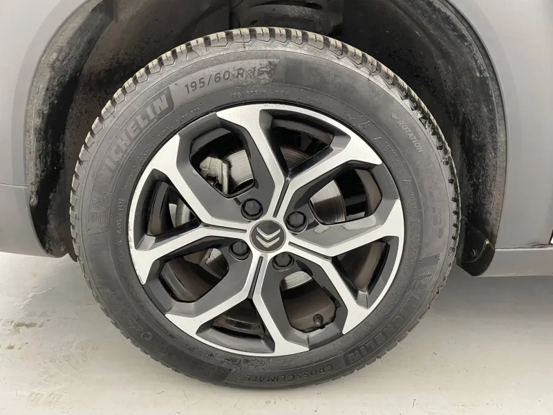 Image secondaire du véhicule 35