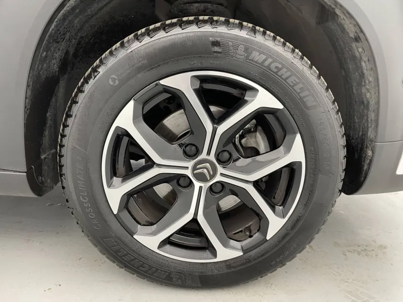 Image secondaire du véhicule 36