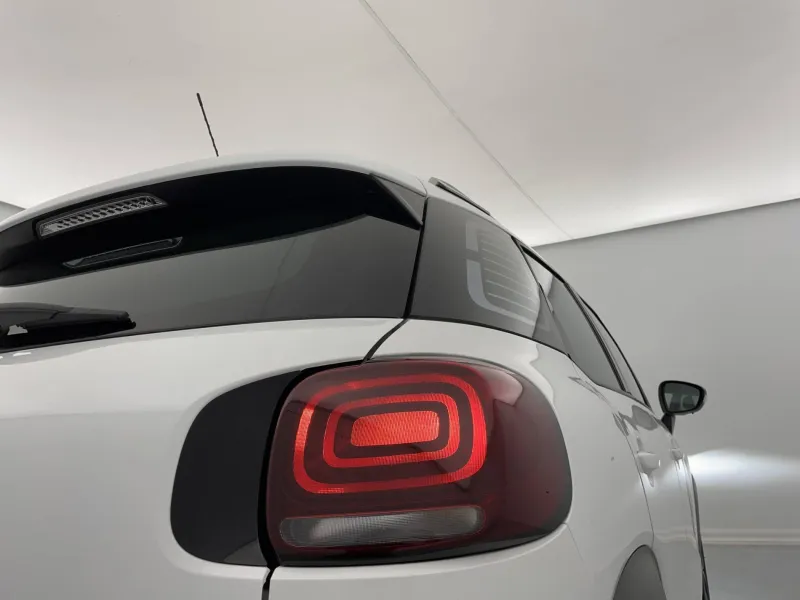 Image secondaire du véhicule 42