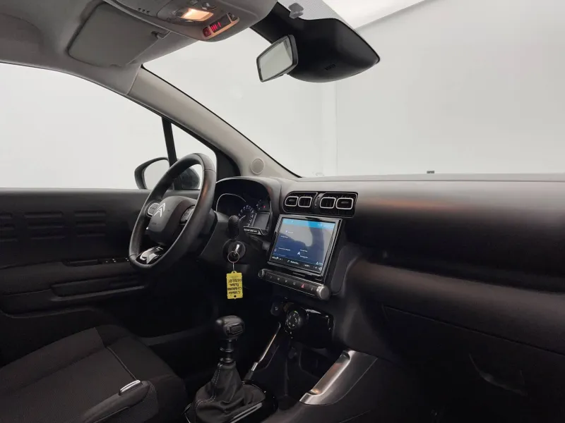 Image secondaire du véhicule 44