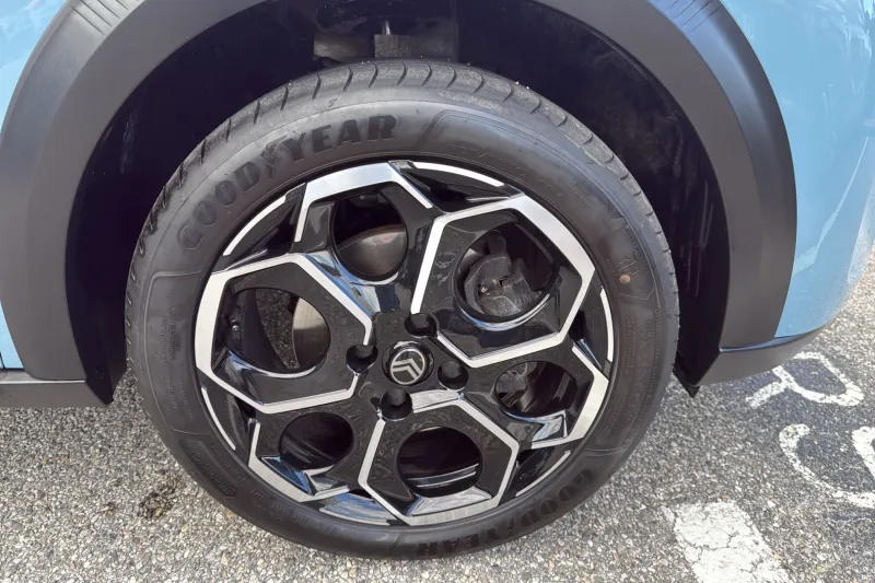 Image secondaire du véhicule 6