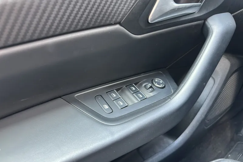 Image secondaire du véhicule 21