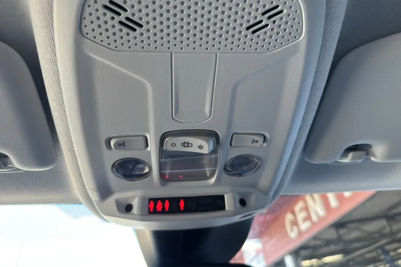 Image secondaire du véhicule 30