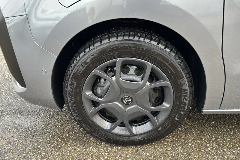 Image secondaire du véhicule 15