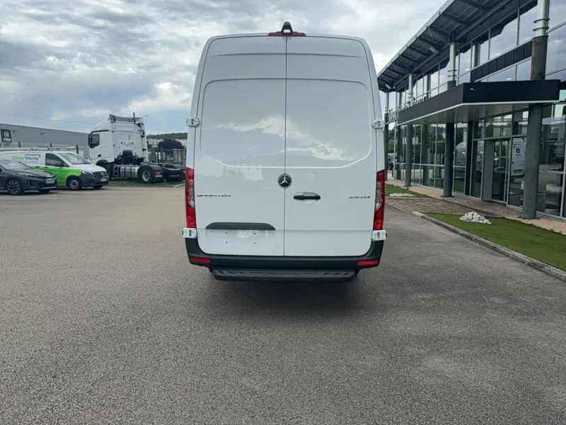 Image secondaire du véhicule 7