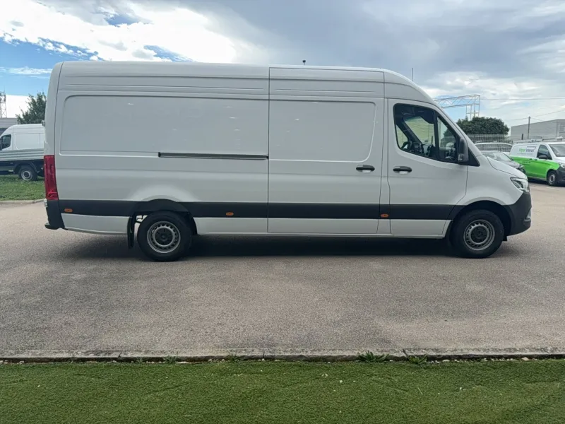 Image secondaire du véhicule 10