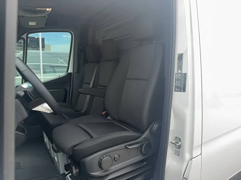 Image secondaire du véhicule 12