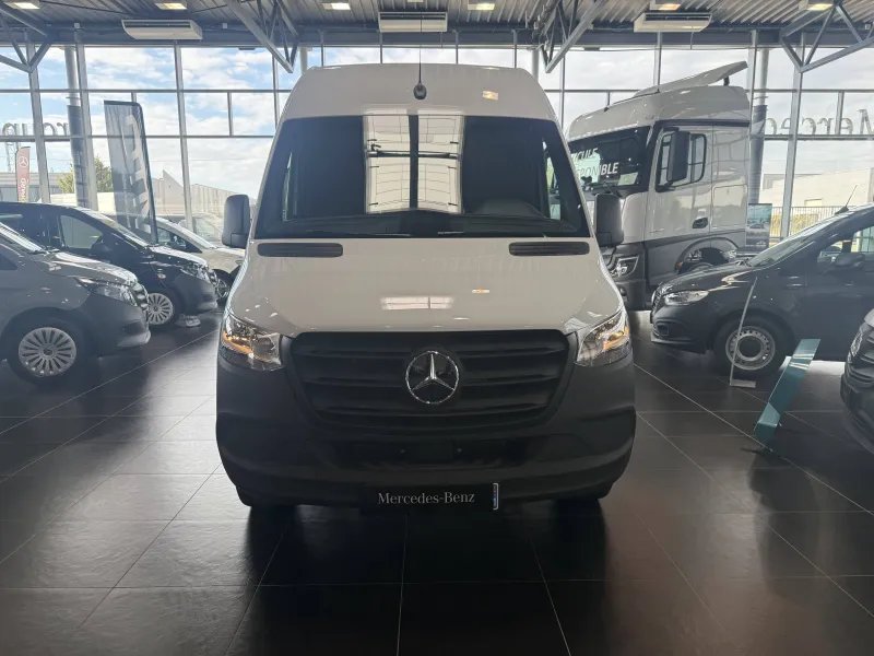 Image secondaire du véhicule 4