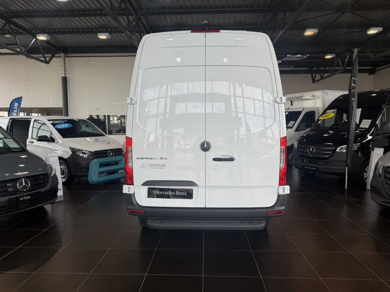 Image secondaire du véhicule 6