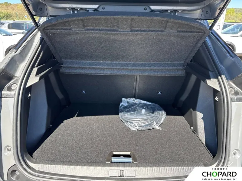 Image secondaire du véhicule 9