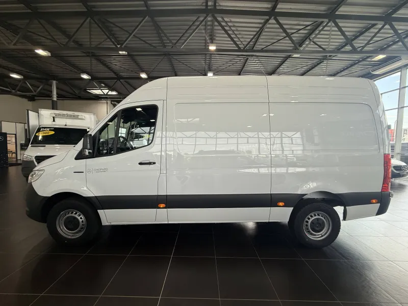 Image secondaire du véhicule 10