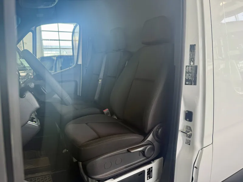 Image secondaire du véhicule 11