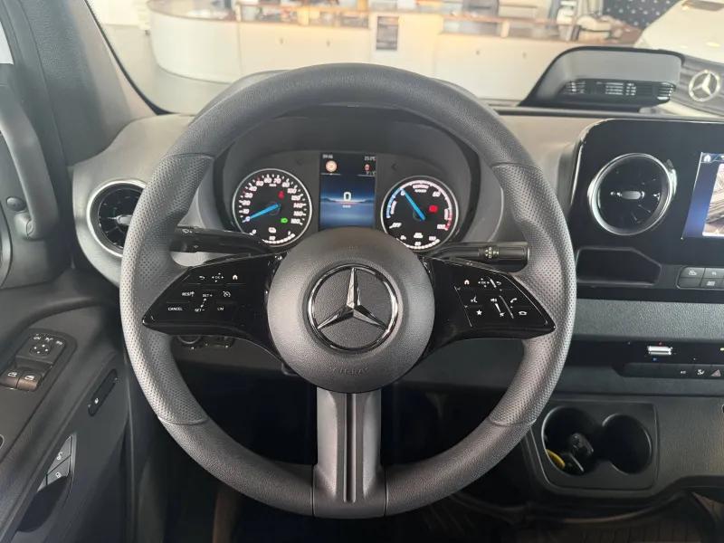 Image secondaire du véhicule 15