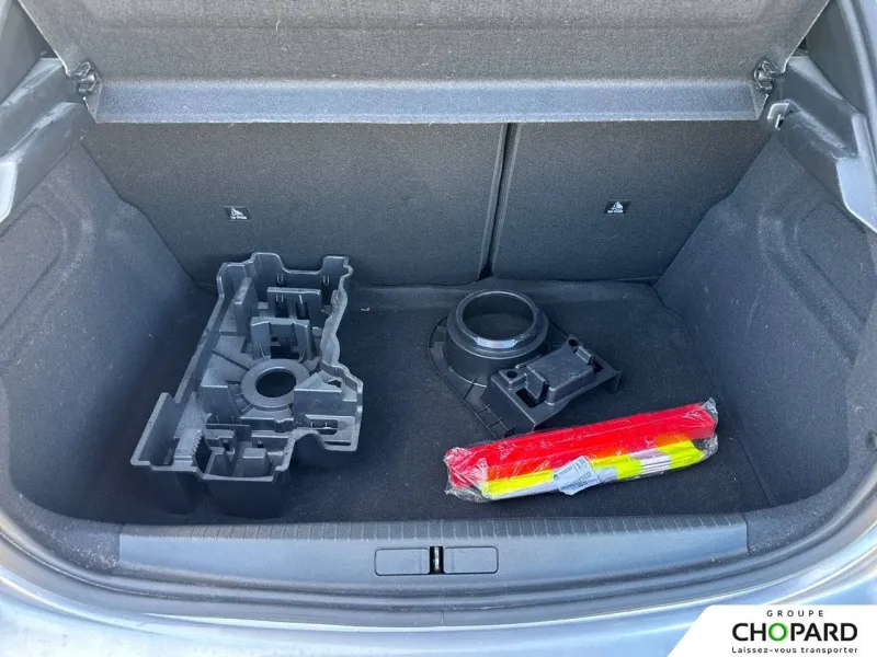 Image secondaire du véhicule 9