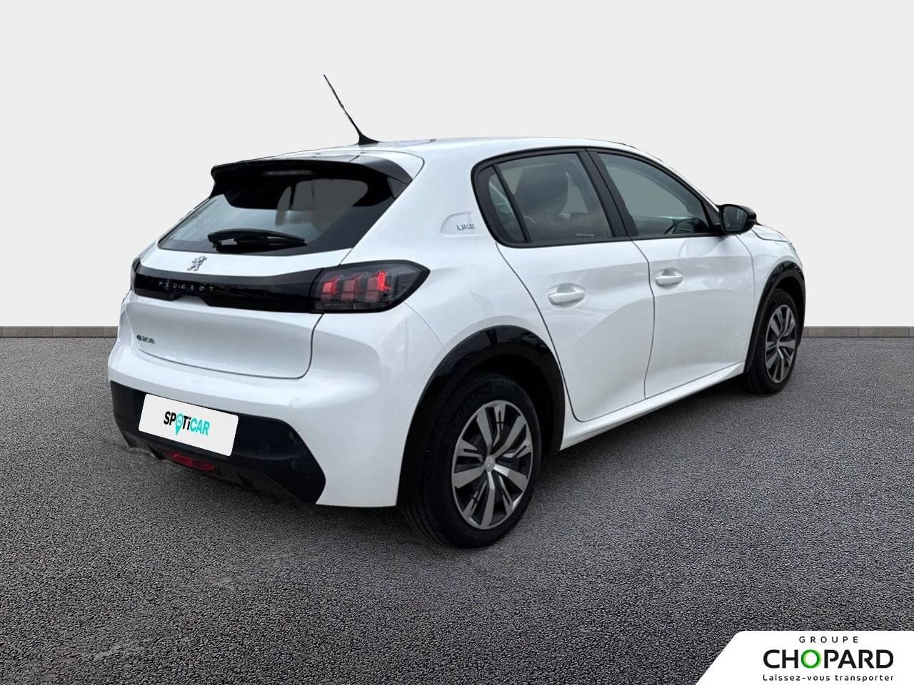 Image secondaire du véhicule 4