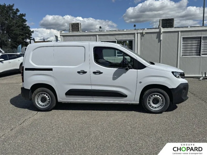 Image secondaire du véhicule 4