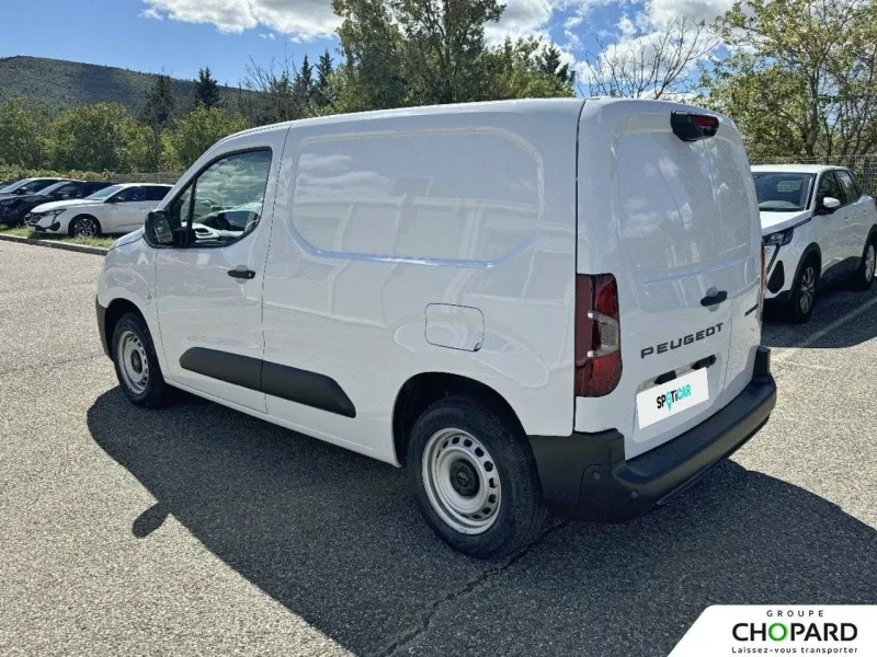 Image secondaire du véhicule 10