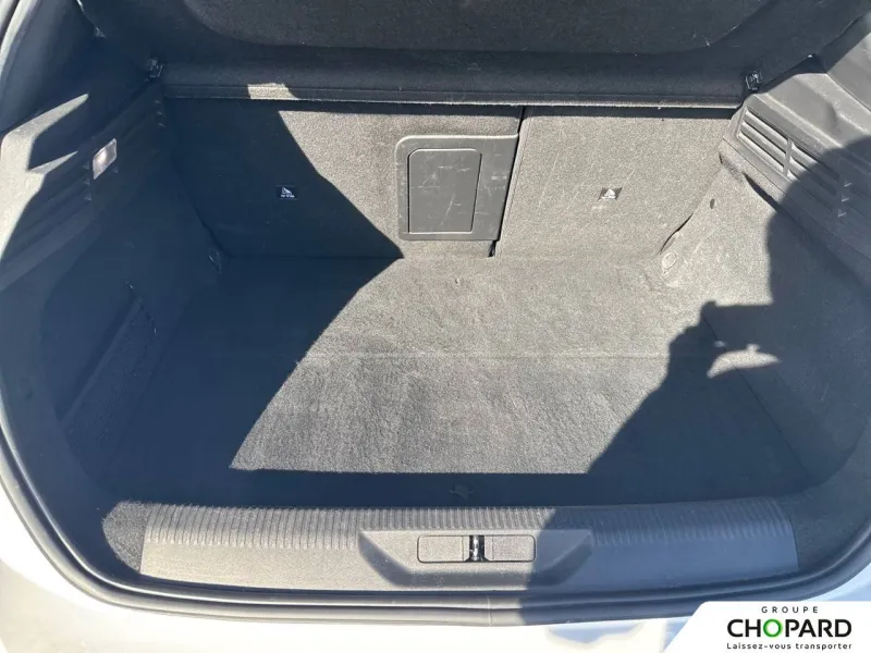 Image secondaire du véhicule 9