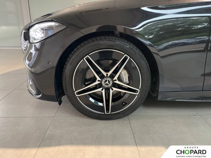 Image secondaire du véhicule 23