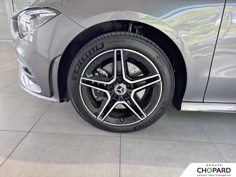 Image secondaire du véhicule 23