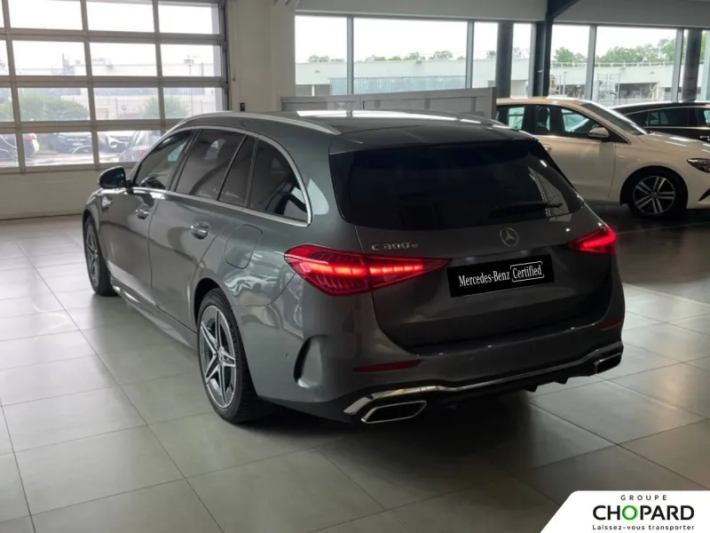 Image secondaire du véhicule 32