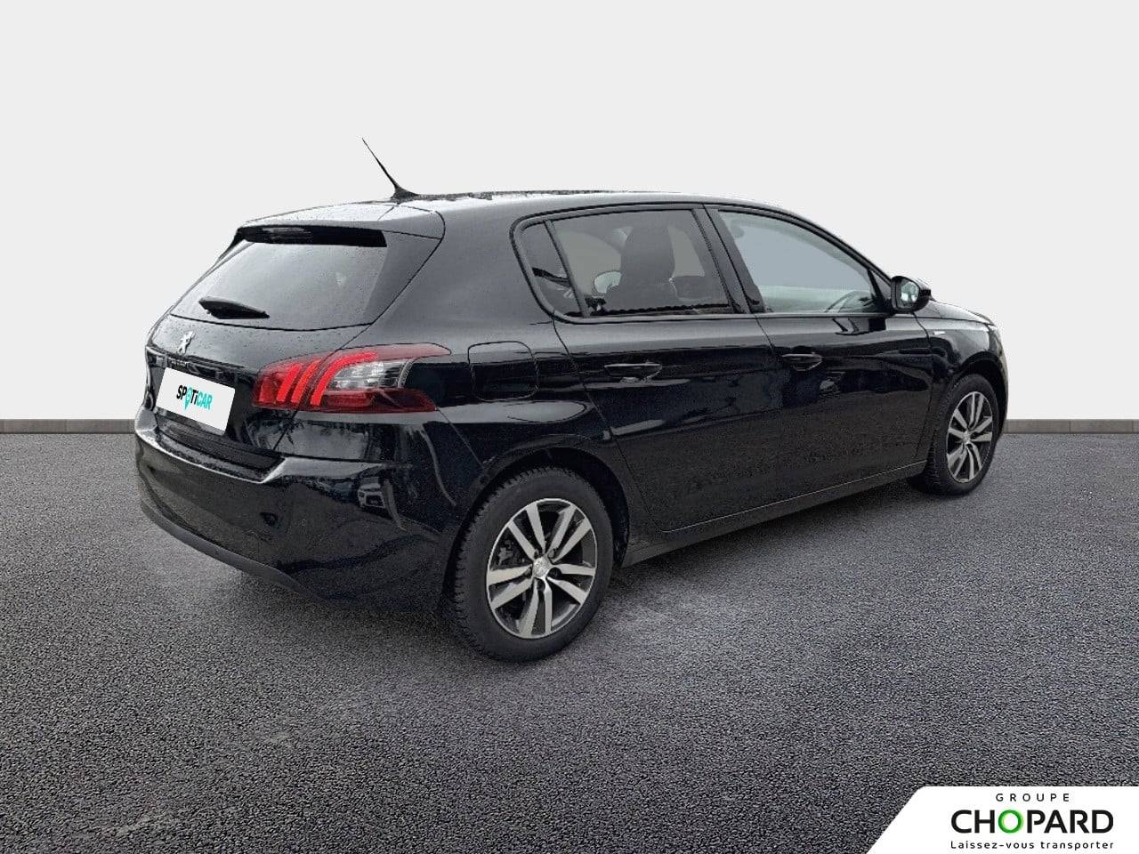 Image secondaire du véhicule 9