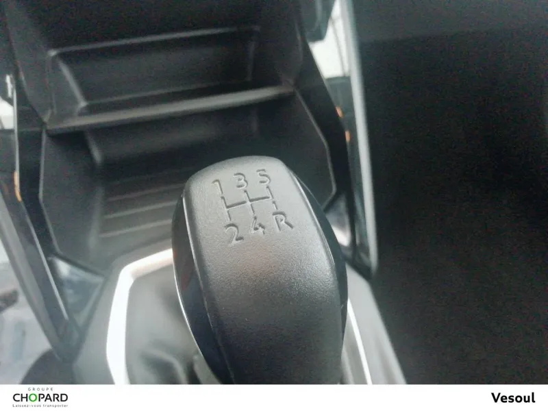 Image secondaire du véhicule 24