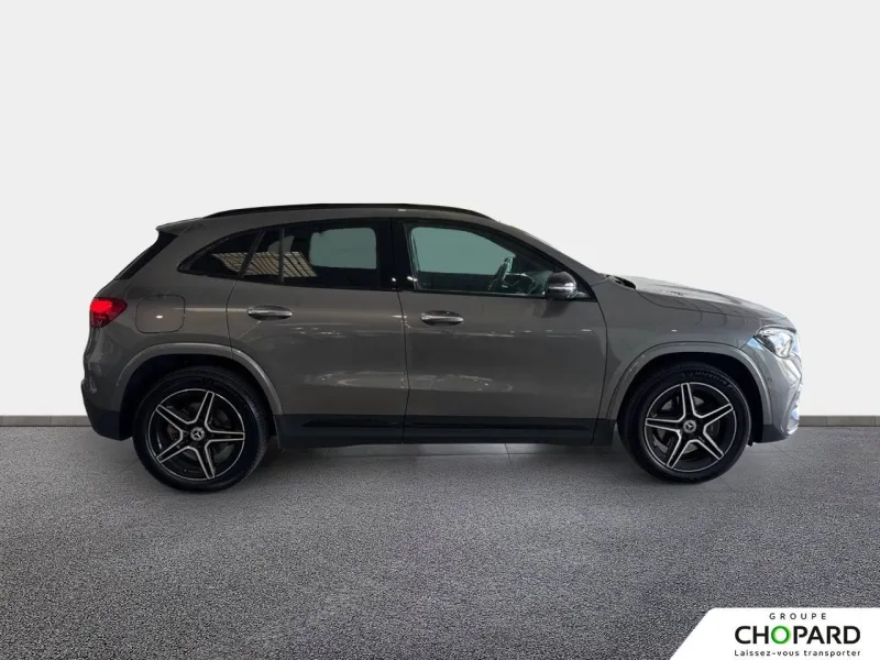 Image secondaire du véhicule 10