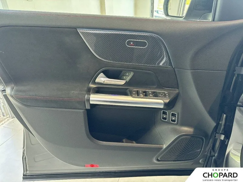 Image secondaire du véhicule 25