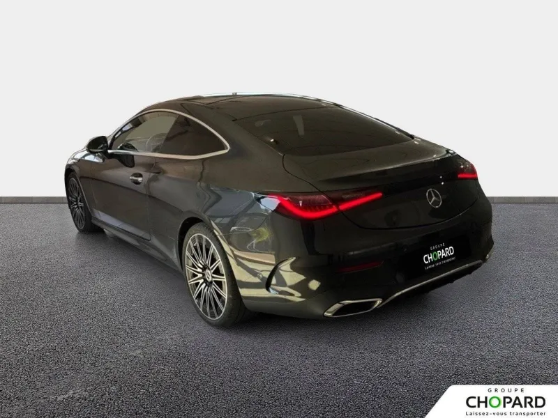 Image secondaire du véhicule 8