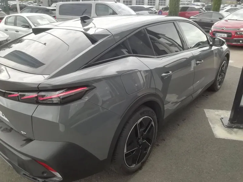 Image secondaire du véhicule 3