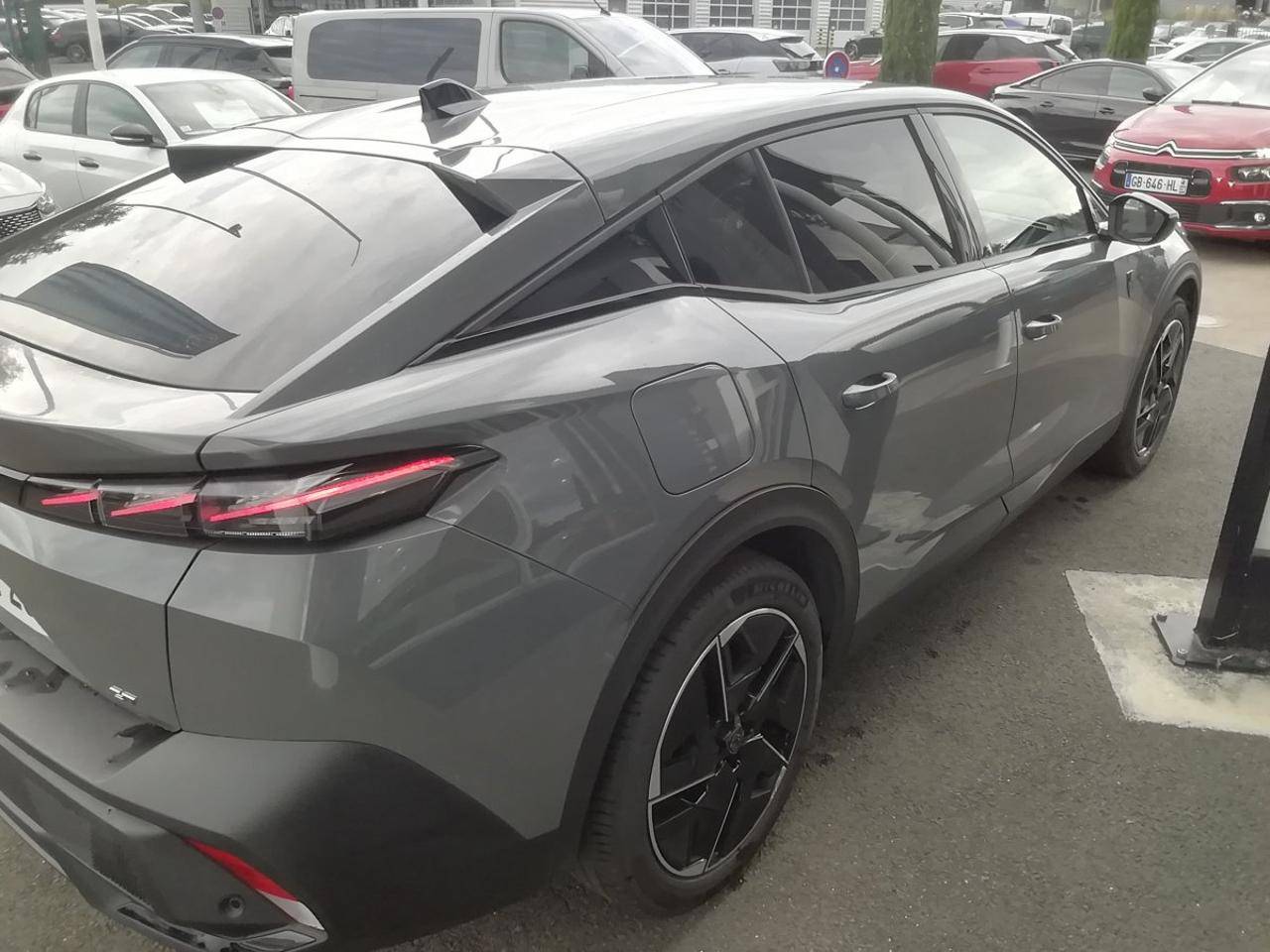 Image secondaire du véhicule 3