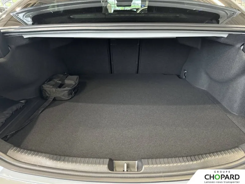 Image secondaire du véhicule 9