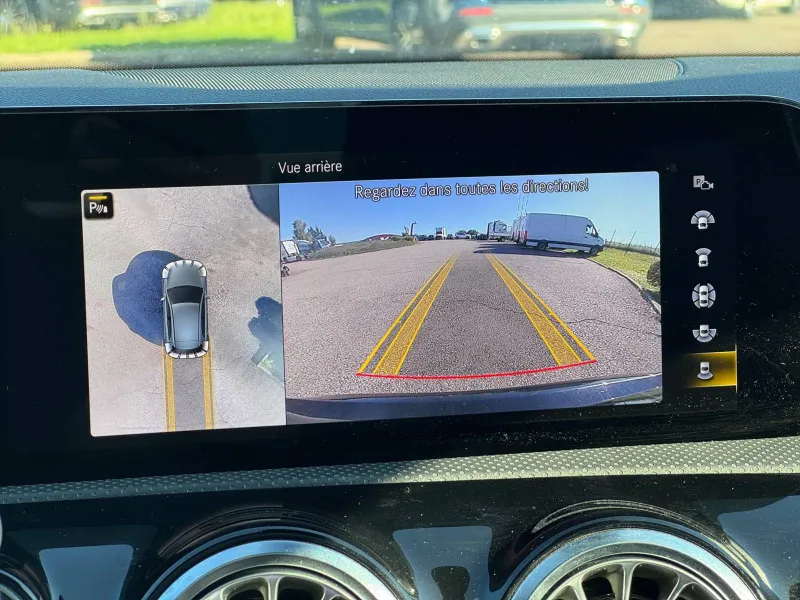 Image secondaire du véhicule 22