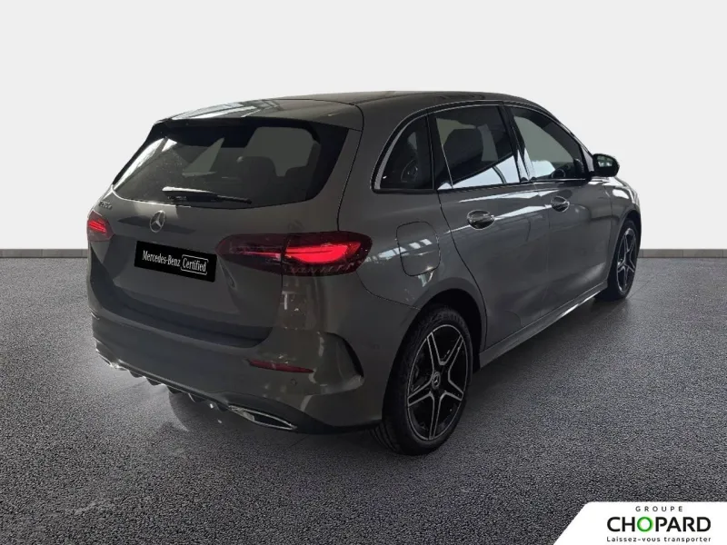 Image secondaire du véhicule 6