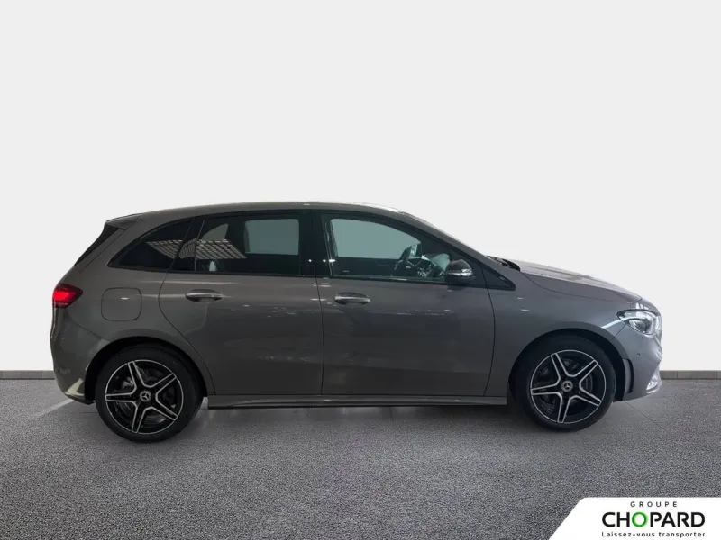 Image secondaire du véhicule 9