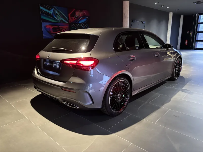 Image secondaire du véhicule 3