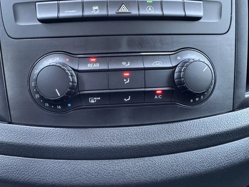 Image secondaire du véhicule 14