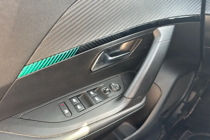 Image secondaire du véhicule 23