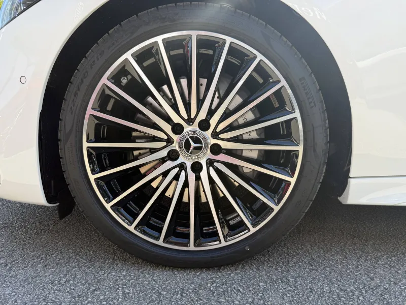 Image secondaire du véhicule 9